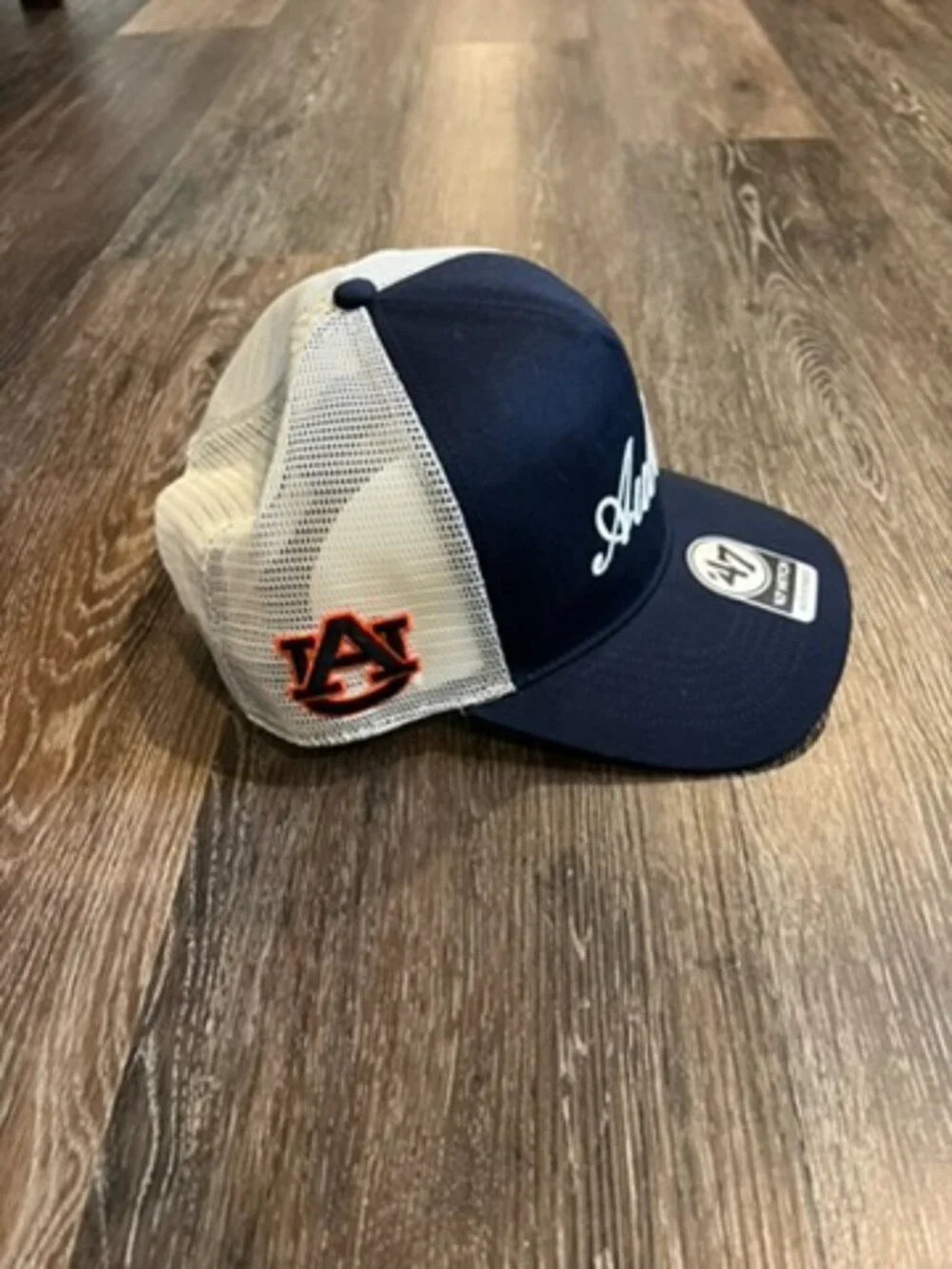 Auburn Tigers ’47 Hitch Trucker Hat Navy Cream OSFA NWT